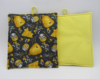 Pot holders honey/bees sewn from 100% cotton