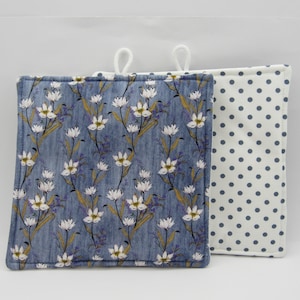 Potholder flowers sewn from 100% cotton