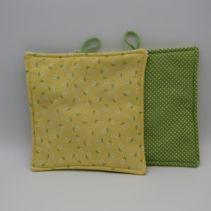 Pot holders flowers sewn from 100% cotton