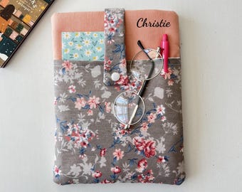Personalized Padded Book Sleeve with Pocket, Floral Handmade Fabric Book Protector