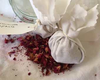 Natural Dye Kit for Solar dyeing with Natural plant dyes. Dye/Mordant kit.