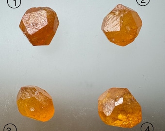 SPESSARTINE Raw Crystals Mandarin Garnet / Garnet Spessartine Spessartite Crystal rough, Loliondo Tanzania