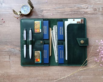 Leather travel wallet/Family passport holder/4,6,8,10 Passport case/family travel wallet/boarding pass/family travel document organizer