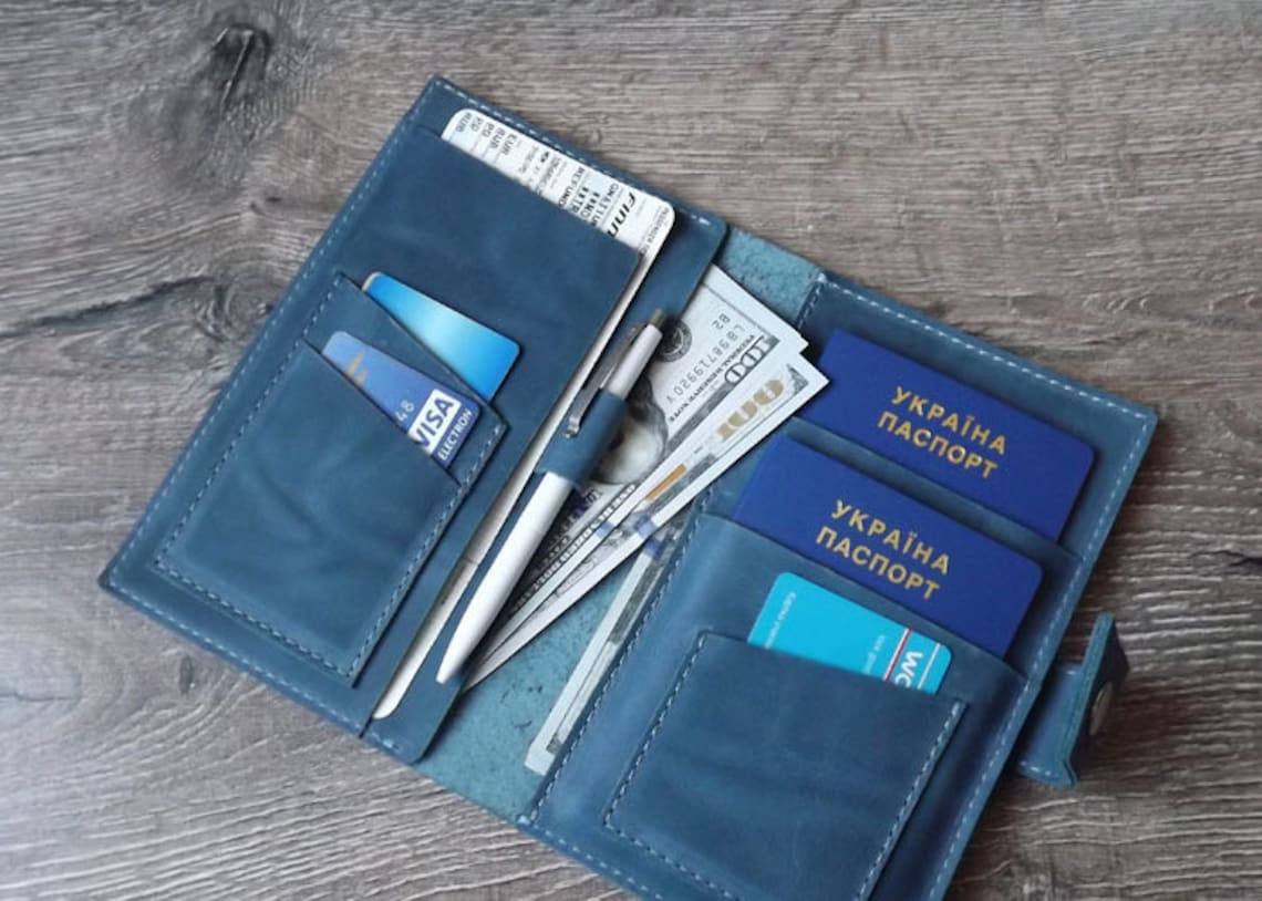Family passport holder 4 Leather travel wallet/ Family Etsy