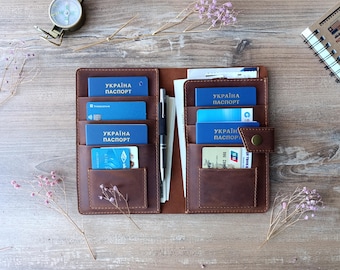 Family passport holder, 6 passport holder, Leather travel wallet, 4 passport holder, 8 passport holder, 10 passport holder, Christmas gift