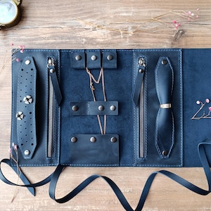 Personalized jewelry organizer/Leather jewelry organizer/travel jewelry case/travel jewelry roll/leather jewelry organizer/Birthday Gift