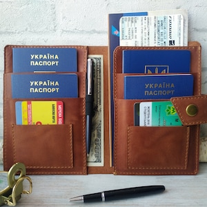 Family passport holder /leather travel wallet\ 4 passport holder \6 passport holder\ 8 passport holder\ 10 passport holder/Christmas gift
