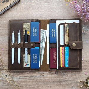 Portefeuille de voyage en cuir monogrammé/Porte-passeport familial/Portefeuille de voyage en cuir/4, 6,8, porte-passeport/organisateur de voyage/Carte d'embarquement en cuir