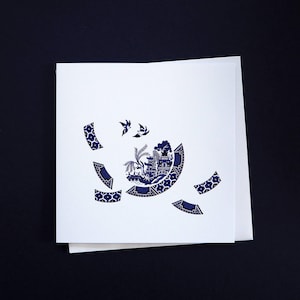 Blue Willow Deconstructed - carte de voeux, partie 3 - une version moderne du motif classique Blue Willow, des tourtereaux qui se libèrent, un nouveau départ