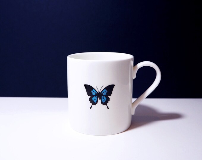 Vintage Winston Churchill Queens Fine Bone China Fuchsia Flowers Coffee