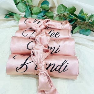 Dusty Rose robes - Bridesmaid Robes - Silk Robes- Satin Robes - Bride Robe  - Bridesmaid Gift - Wedding Party Robes - Gift - Robe