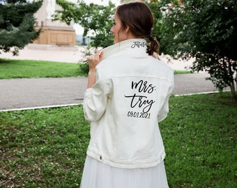White Personalized Jean Jacket - Bride Jean Jacket - Bridal Party Jean Jacket - Engagement Gift - Custom Jacket - Personalized Jacket -