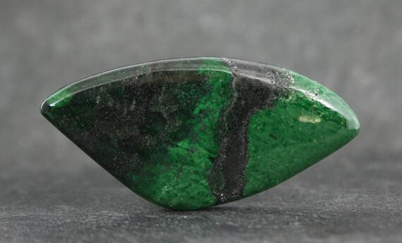 Grossulaire grenat Cabochon créateur, Rare Hydrogrossular Hydrogrossular Hydrogrossular vert Jade africain Transvaal, le grenat, Pierre de naissance janvier f8867e Grossulaire grenat Cabochon créateur, Rare Hydrogrossular Hydrogrossular Hydrogrossular vert Jade africain Transvaal, le grenat, Pierre de naissance janvier f8867e