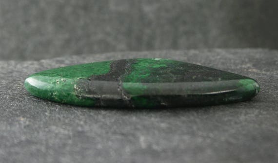 Grossulaire grenat Cabochon créateur, Rare Hydrogrossular Hydrogrossular Hydrogrossular vert Jade africain Transvaal, le grenat, Pierre de naissance janvier f8867e Grossulaire grenat Cabochon créateur, Rare Hydrogrossular Hydrogrossular Hydrogrossular vert Jade africain Transvaal, le grenat, Pierre de naissance janvier f8867e
