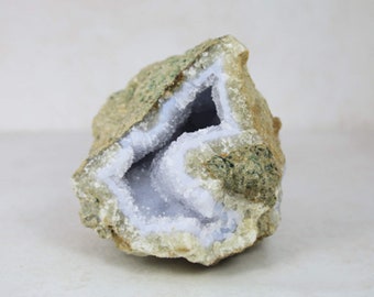 Blue Chalcedony Geode Crystal, Chalcedony Quartz Crystal, Natural Light Blue Mineral Specimen, Collector Specimen, Blue Chalcedony Crystal