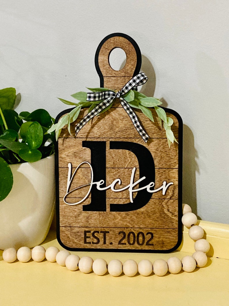 Personalized Cutting Boards Family Name Cutting Board Wedding Gift Cutting Board Custom Christmas Gift Family Name Gift for Mom Black Back/ Wood