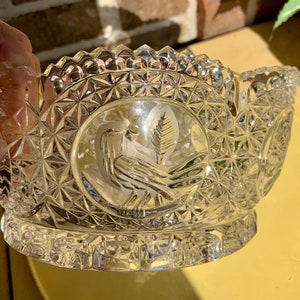 Hofbauer Germany Crystal Byrdes Six Scallop Side Bowl Sawtooth Edge bird. 5.95 shipping
