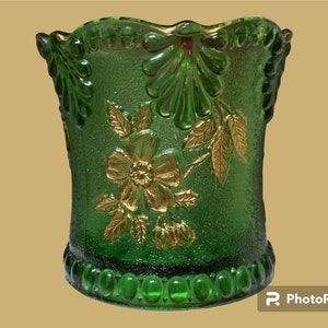 vase Riverside Glassworks? Beautiful green glass with gold floral detail. 4&quot; tall