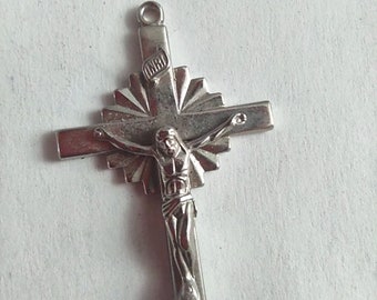 Vintage Cross Pendant with Jesus Uncas Co 14KE. #TTT 18
