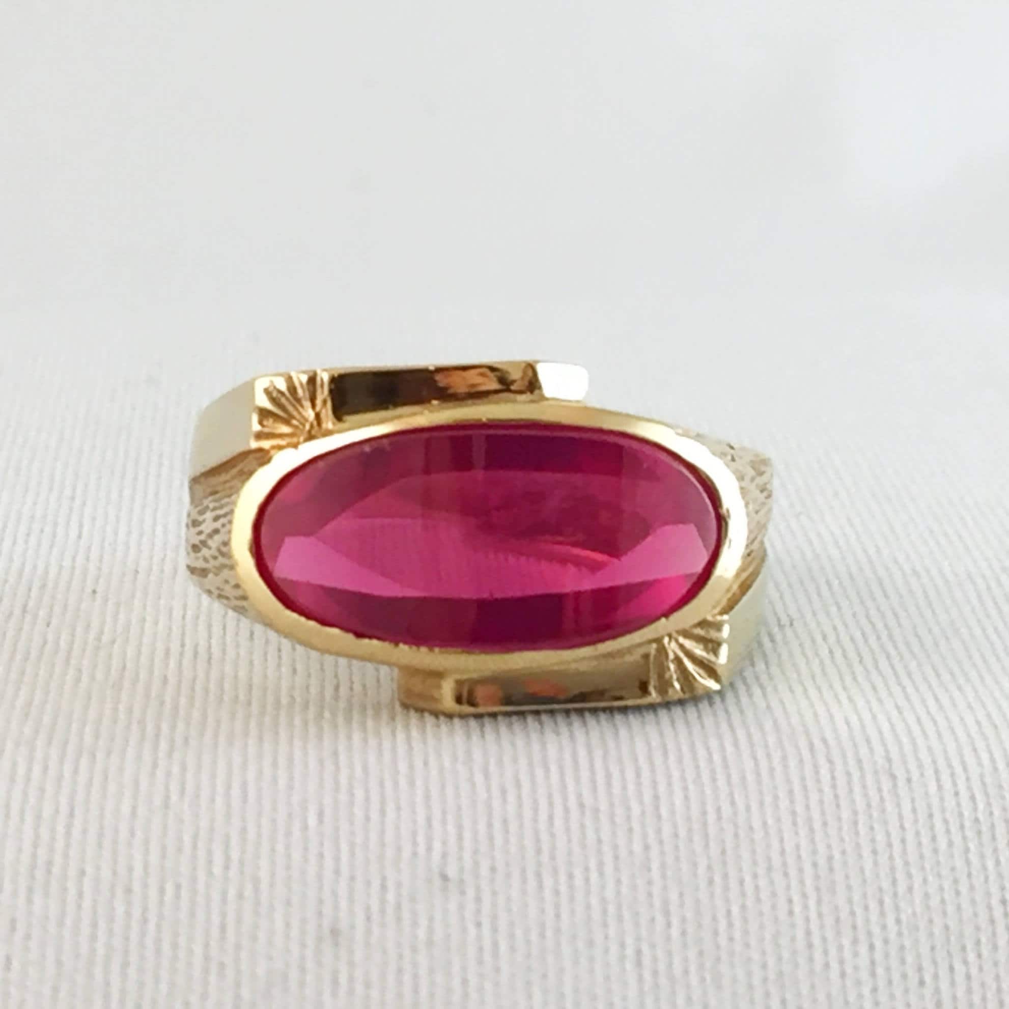 Size 7 Synthetic Ruby Ring