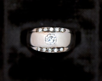 Vintage 14K White Gold Diamond Line Ring Solitaire Size 8, 14ct Wide Estate, Estate Jewelry Luna Merchant - The Moon River Ring