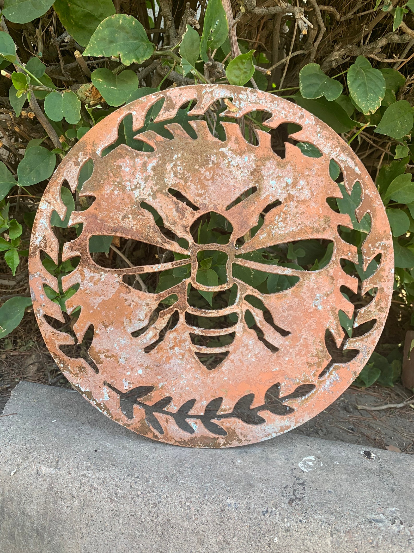 Cute bee metal wall art Etsy