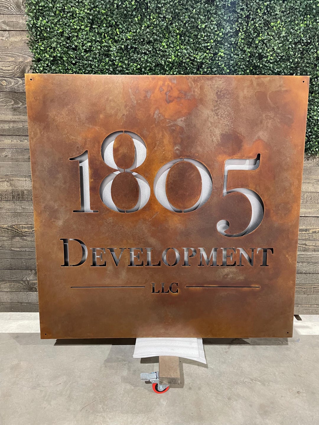 Custom Metal Business Signs | Outdoor Commercial Signage | Monument ...
