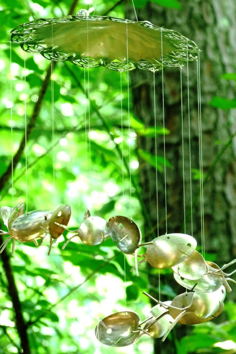 Ornate Delicately Patterned Trifoot Serving Plate /& Spiral School of Spoon Fish Windchime-Happy Anniversary Gift-Perfect for the Special One