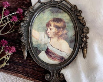 Vintage Italian Brass Oval Picture Frame: Ornate Bow & Floral Design