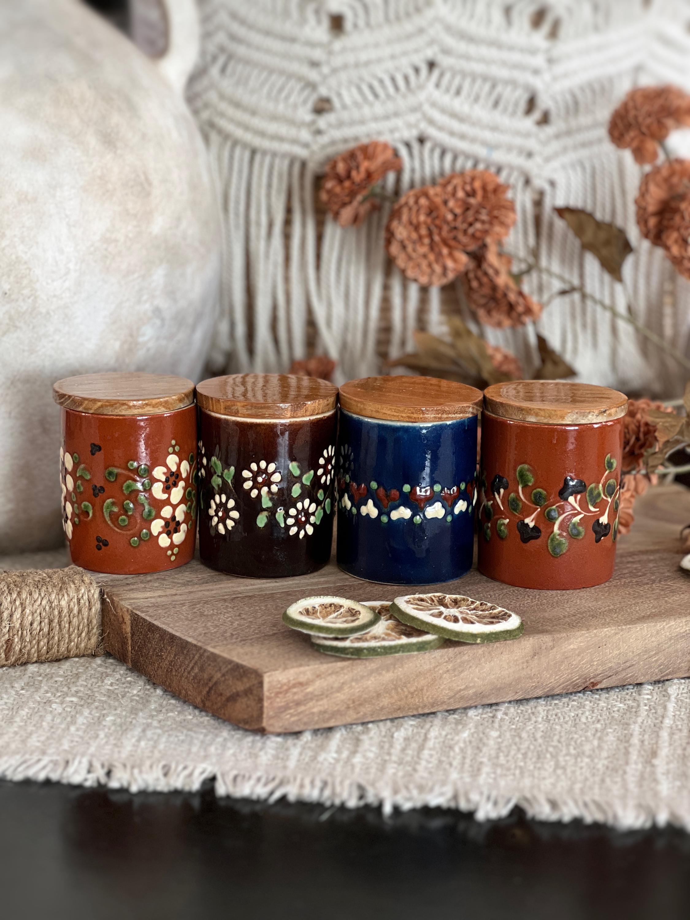 Vintage Hand-painted Ceramic Spice Jars With Wooden Lids – Mexican