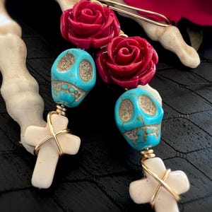 Día de los Muertos Sugar Skull Earrings with Crosses – Teal Skulls, Flower Crowns, Gold Wire Wrapped Mexican Jewelry