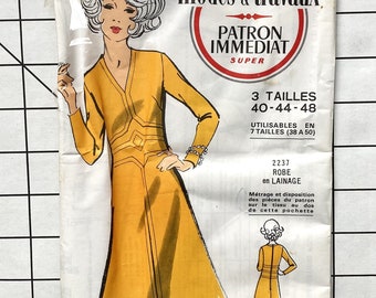 Modes & Travaux 2237 Sewing Pattern French Dress Long Sleeves V-Neck Wool French Sizes 40 - 44 - 48 UNCUT