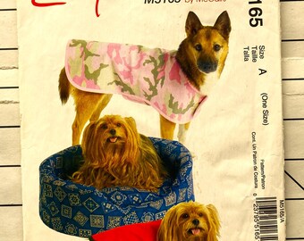 McCall's M5165 5165 Sewing Pattern Easy Dog Pet Puppy Coat Jacket Accessories Bed Clothes Clothing Winter Small Medium Large Sizes UNCUT
