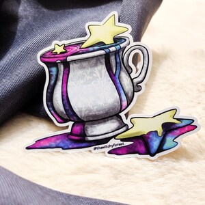 SPILLING STARS halfglanzende sticker | theekopje, thee, melkweg, vintage, patroon, heks