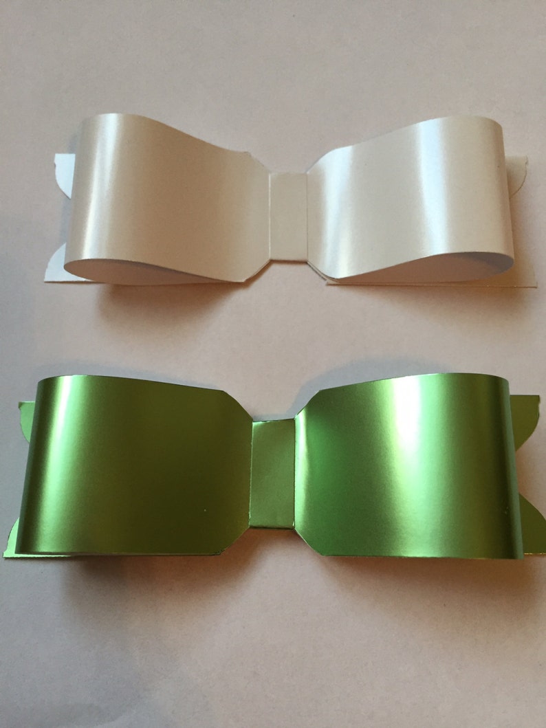 Clearance Sale Paper Bows Shiny Green and White Set of 8