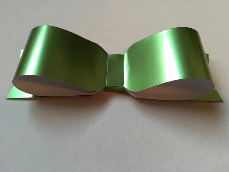 Clearance Sale Paper Bows Shiny Green and White Set of 8