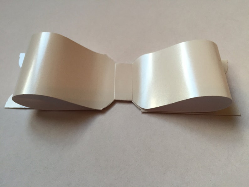 Clearance Sale Paper Bows Shiny Green and White Set of 8