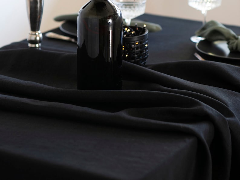 Leinen TISCHDECKE in schwarz aus 100 % reinem Flachsleinen, maßgefertigte Leinentischdecke, Tischdecke, Tischdecke quadratische, rechteckige Tischwäsche. Bild 1
