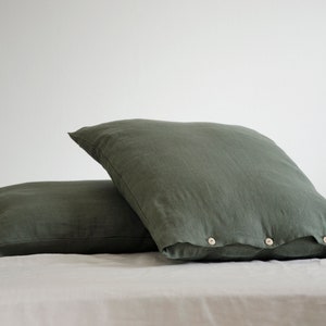 2 moos green PILLOWCASES 50x65cm (20&quot;x 25&quot;) with wooden buttons, handmade of softened flax linen fabric