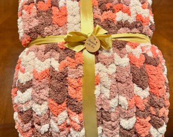 Hand-Knit Chunky Blanket – Rusted | Cozy Throw | Soft & Plush | Gift-Ready
