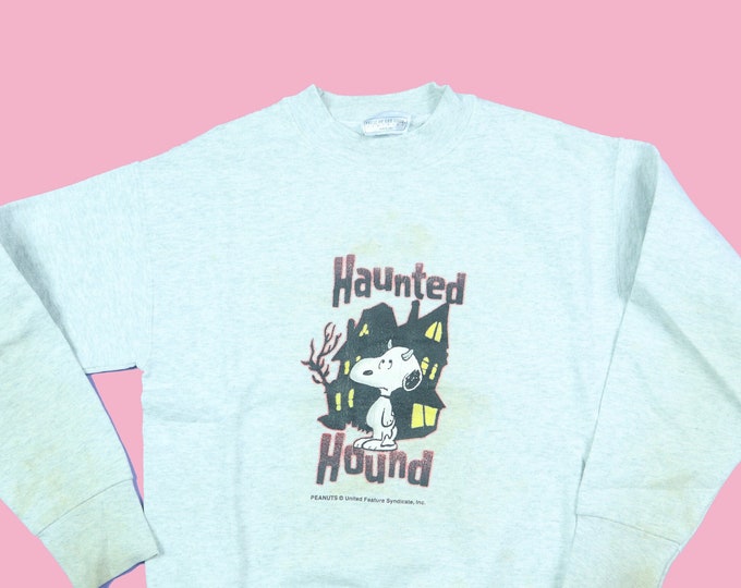 Haunted Hound Snoopy Halloween Peanuts Charlie Brown 1990's Vintage Kids Sweatshirt