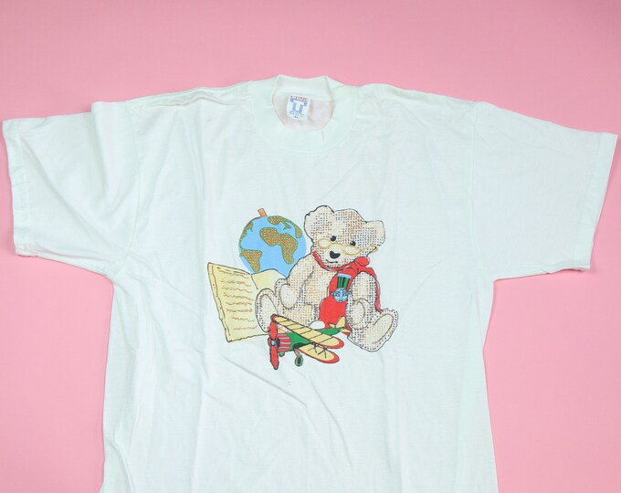 Hand drawn Bear with globe 1990's Vintage Tshirt