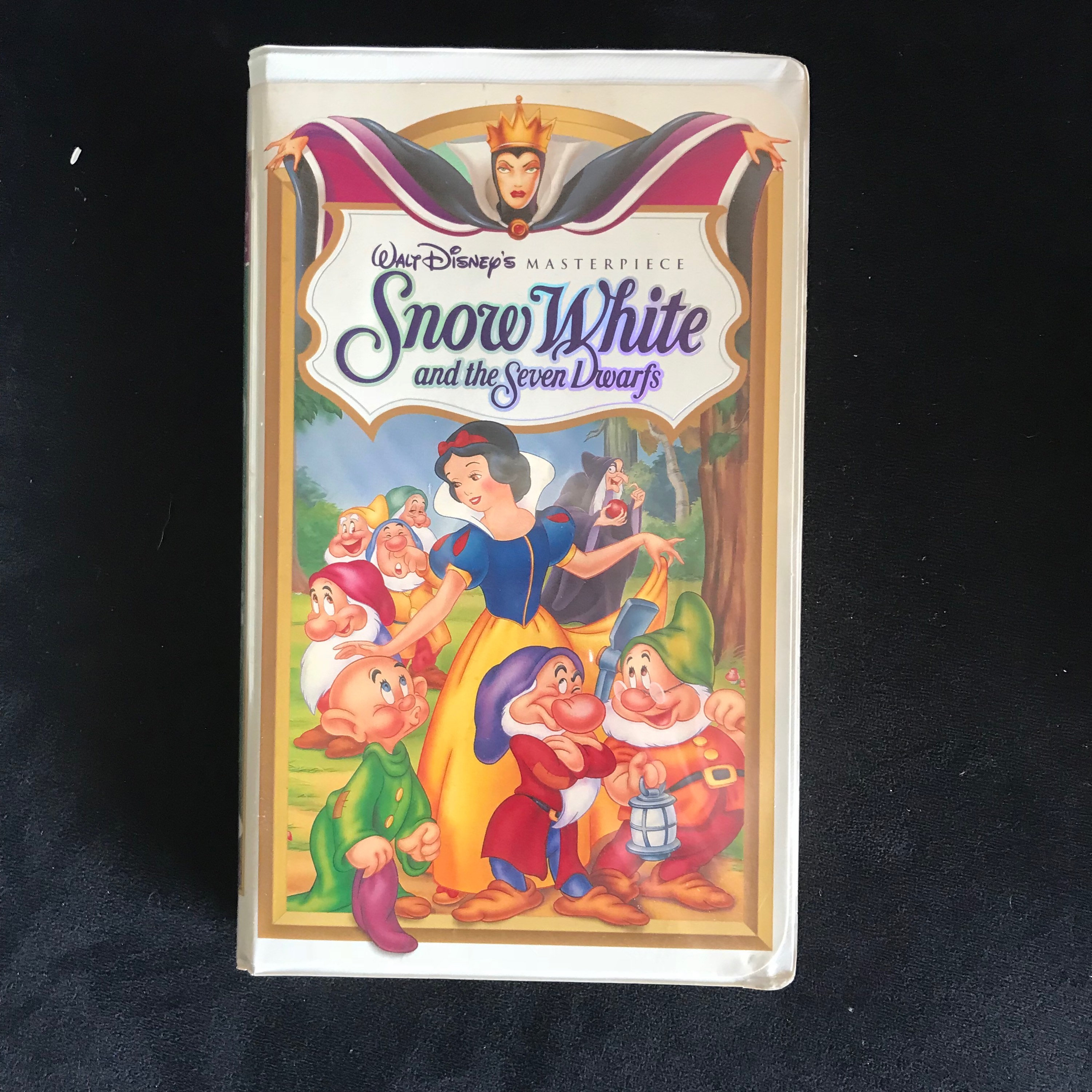snow-white-disney-1990-s-vintage-movie-vhs