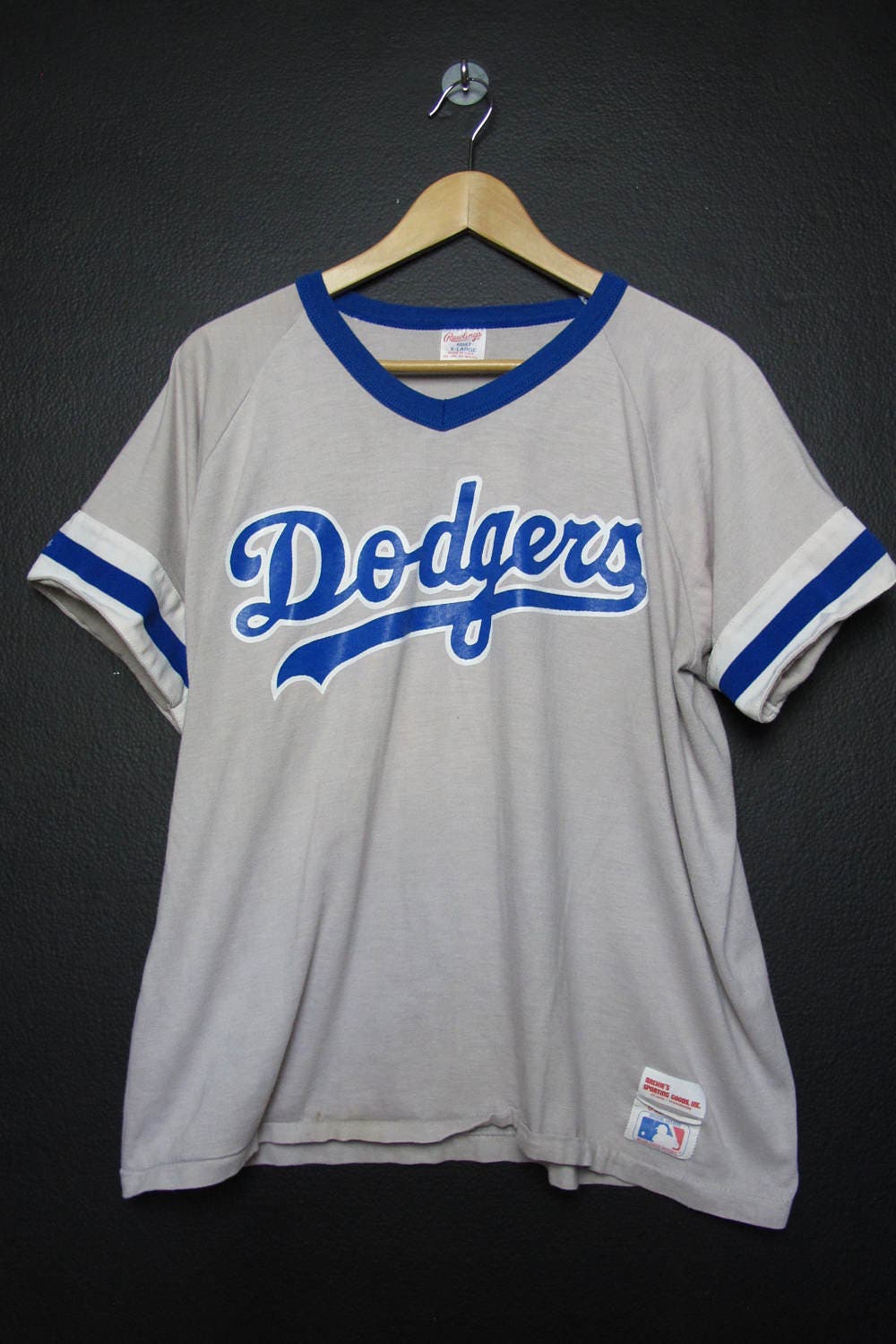 Los Angeles Dodgers MLB Vintage V neck Tshirt