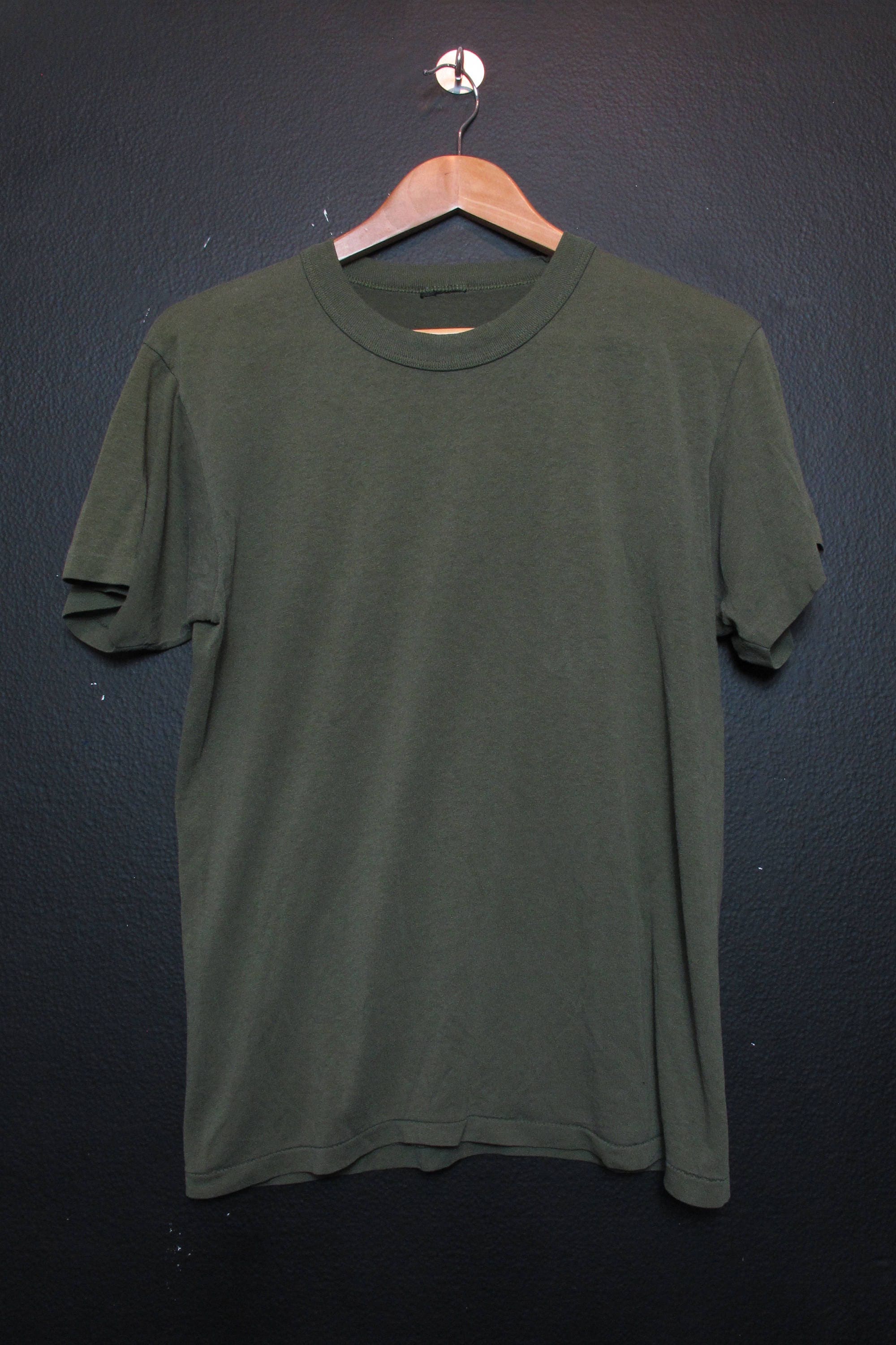 Blank Single Tshirt Green Army Screen vintage Stitch Star