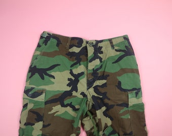 Camouflage Cargo 8415-01-390-8944 Vintage Army Pants