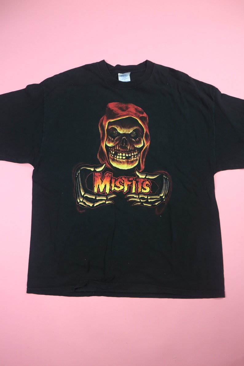 Misfits Crimson Ghost skeleton vintage Tshirt y2k image 2
