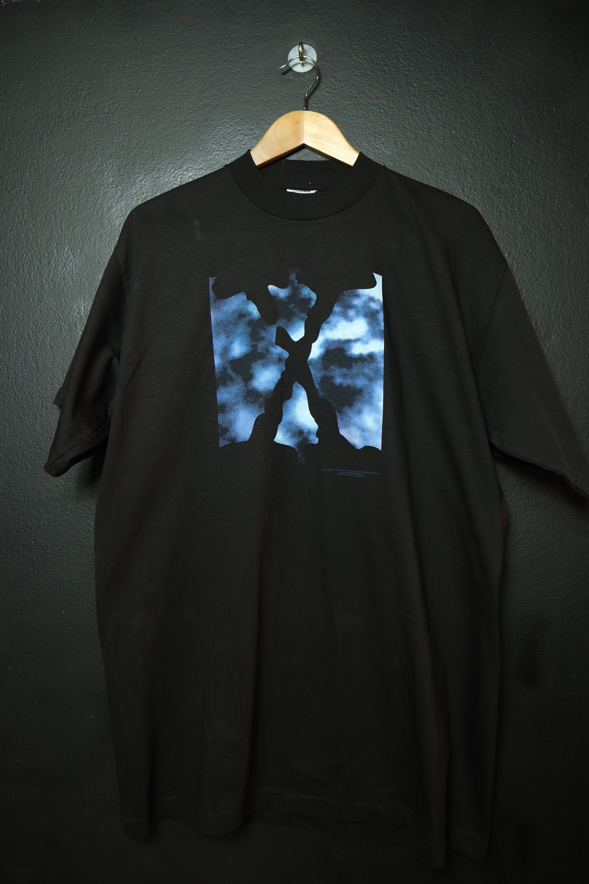 Files 1990s vintage Tshirt Stanley Desantis
