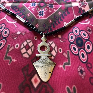 Tuareg Amazigh SILVER cross/Compass on an Onyx Necklace &#39;Bagazen&#39;