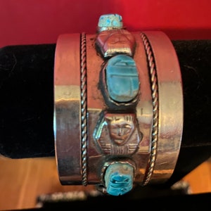 Vintage Egyptian Revival Turquoise  Pharaoh and Scarab Turquoise/Siver Cuff Bracelet 1940&#39;s